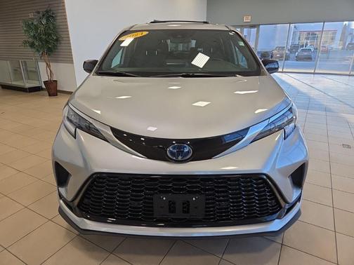 2024 Toyota Sienna XSE 7 Passenger