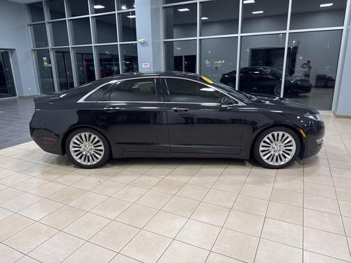 2014 Lincoln MKZ Base