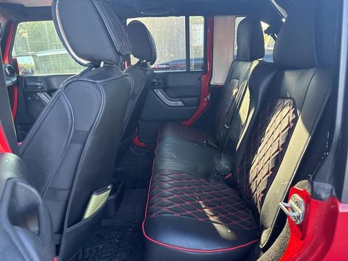 2011 Jeep Wrangler Unlimited Sport