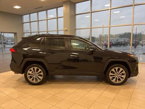 2022 Toyota RAV4 Limited