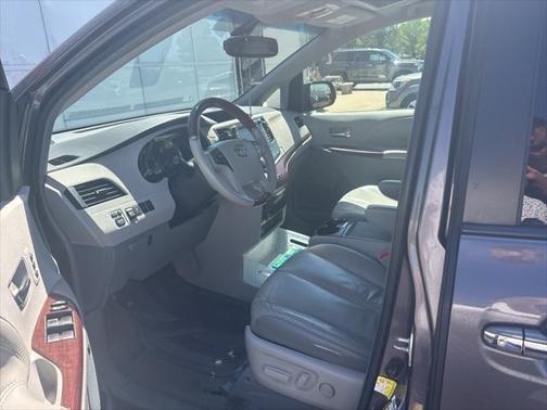 2012 Toyota Sienna Limited