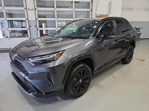 2023 Toyota RAV4 Hybrid SE