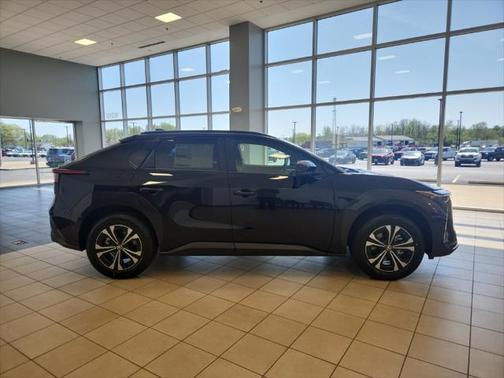 2025 Toyota bZ4X XLE