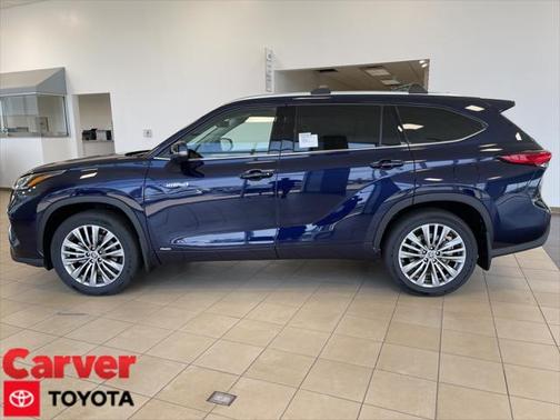 2021 Toyota Highlander Hybrid Platinum