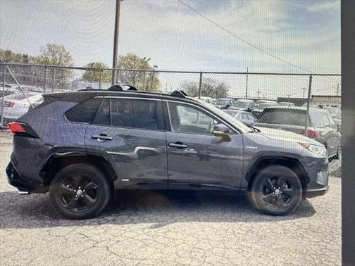 2021 Toyota RAV4 Hybrid SE