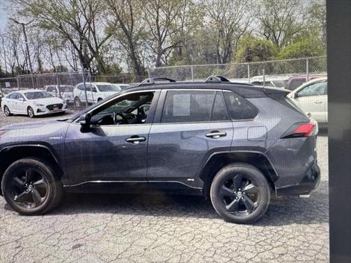 2021 Toyota RAV4 Hybrid SE