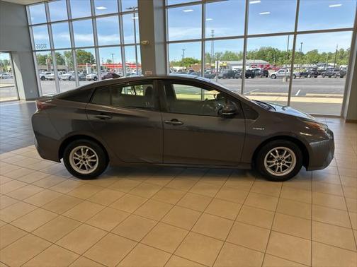 2016 Toyota Prius Two