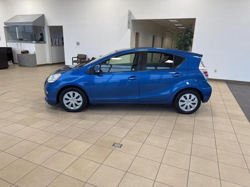 2014 Toyota Prius c Two