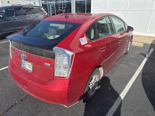 2010 Toyota Prius III