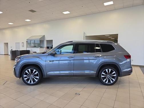 2022 Volkswagen Atlas 3.6L SEL Premium