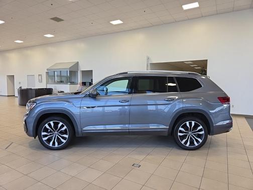 2022 Volkswagen Atlas 3.6L SEL Premium