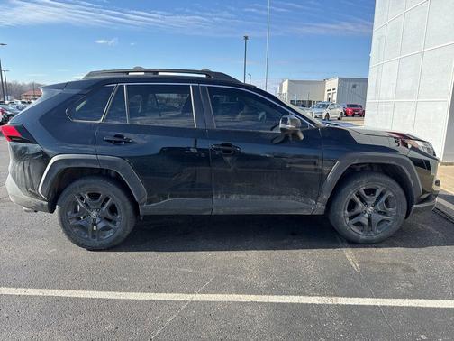 2022 Toyota RAV4 Adventure