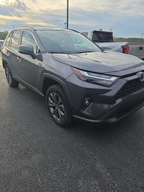 2022 Toyota RAV4 Hybrid XLE Premium