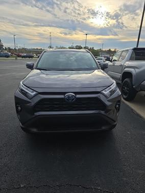 2022 Toyota RAV4 Hybrid XLE Premium