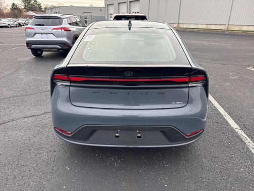 2025 Toyota Prius LE