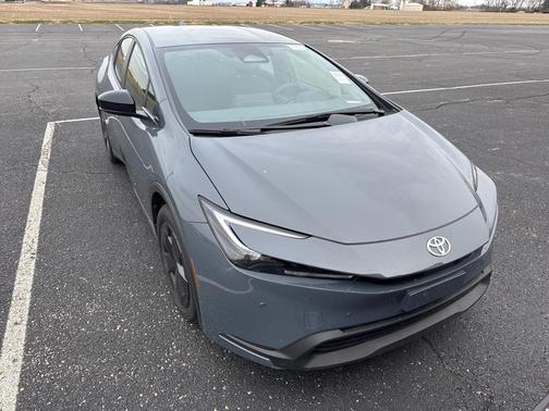 2025 Toyota Prius LE