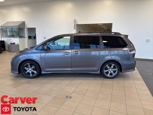 2014 Toyota Sienna SE