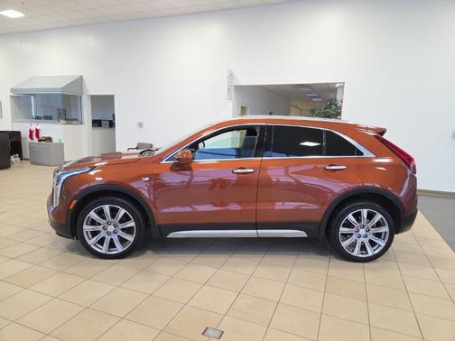 2019 Cadillac XT4 Premium Luxury