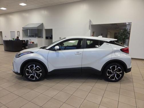 2021 Toyota C-HR XLE