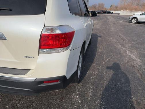 2013 Toyota Highlander SE