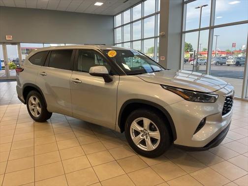 2023 Toyota Highlander Hybrid LE