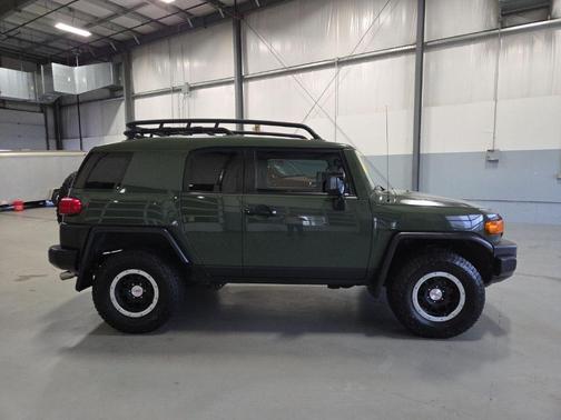 2011 Toyota FJ Cruiser Base