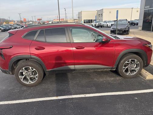 2024 Chevrolet Trax LT