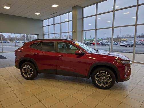 2024 Chevrolet Trax LT