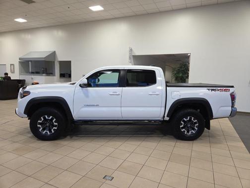 2023 Toyota Tacoma TRD Off-Road