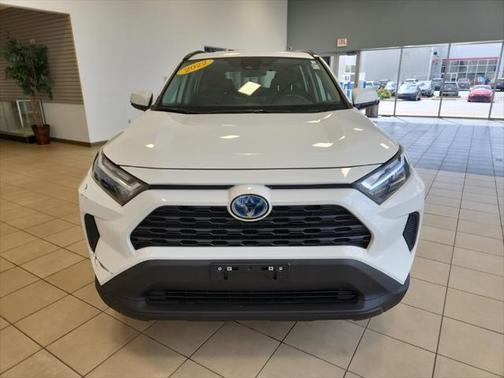 2022 Toyota RAV4 Hybrid XLE