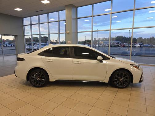 2023 Toyota Corolla Hybrid SE