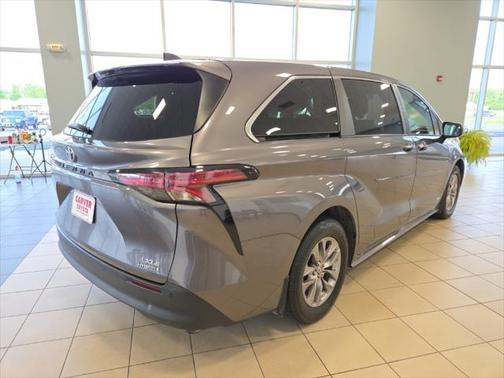 2021 Toyota Sienna XLE 7 Passenger
