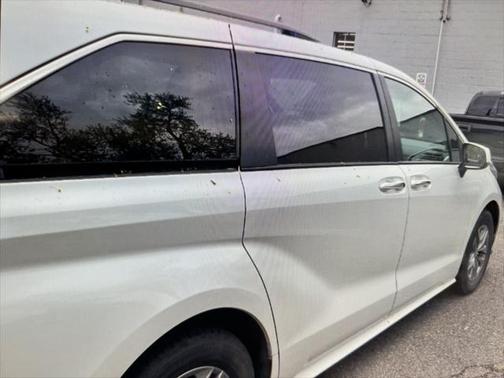 2022 Toyota Sienna XLE 7 Passenger