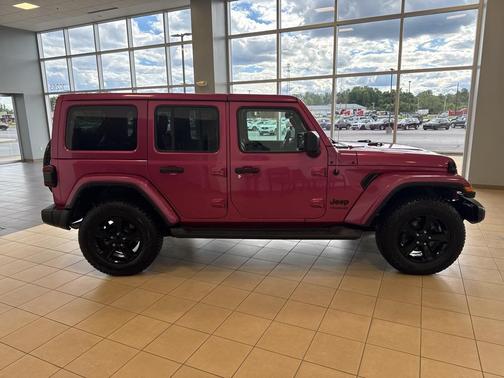 2022 Jeep Wrangler Unlimited Sahara