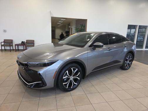 2025 Toyota Crown XLE