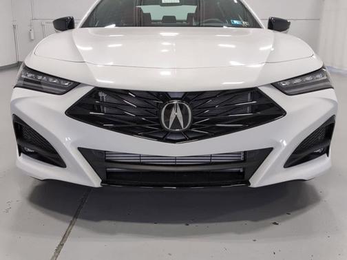 2025 Acura TLX 