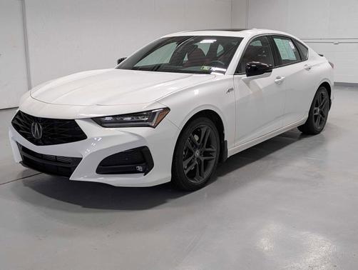 2025 Acura TLX 