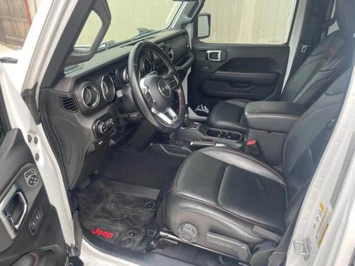 Bright White Clearcoat 2020 Jeep Gladiator Rubicon