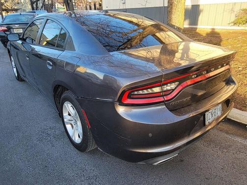 2016 Dodge Charger SE