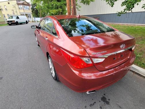 Sparkling Ruby 2012 Hyundai SONATA SE