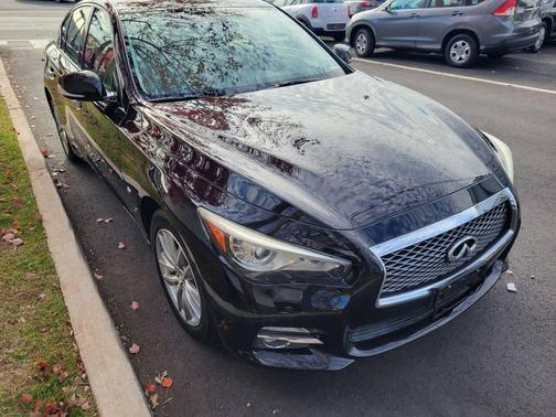 2014 INFINITI Q50 Premium
