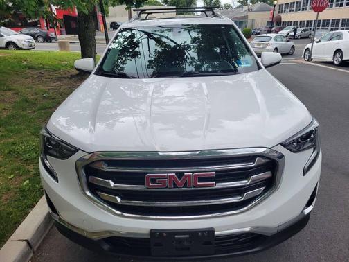 Summit White 2018 GMC Terrain SLT