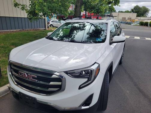 Summit White 2018 GMC Terrain SLT
