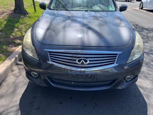 2010 INFINITI G37x Base