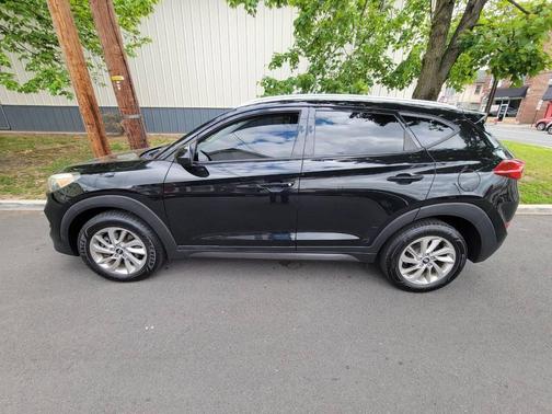 Ash Black 2016 Hyundai TUCSON SE
