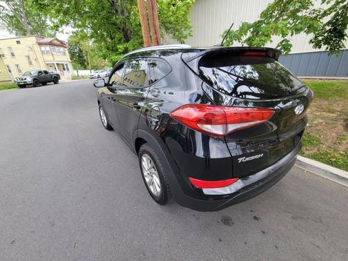 Ash Black 2016 Hyundai TUCSON SE