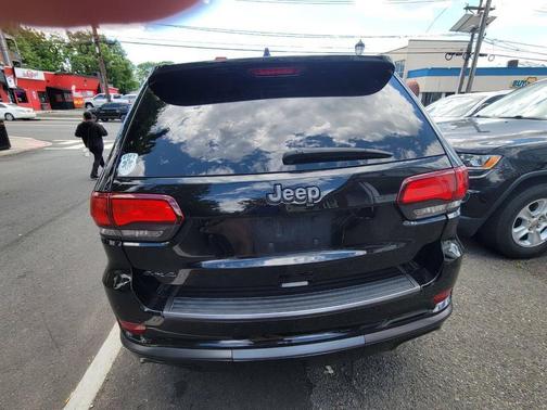 Diamond Black Crystal Pearlcoat 2019 Jeep Grand Cherokee High Altitude