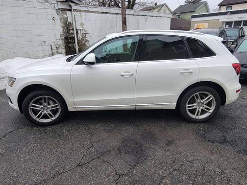 2013 Audi Q5 2.0T Premium Plus