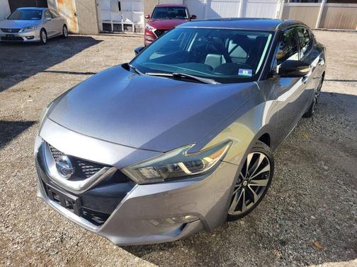 Gun Metallic 2016 Nissan Maxima 3.5 SR