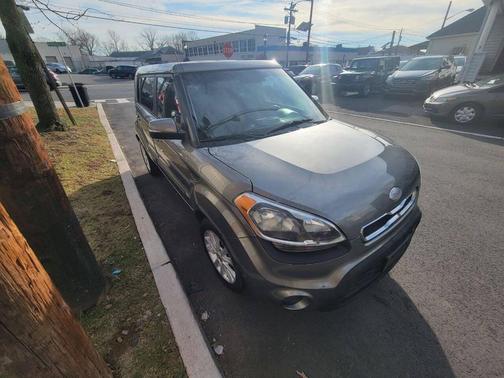 2013 Kia Soul +